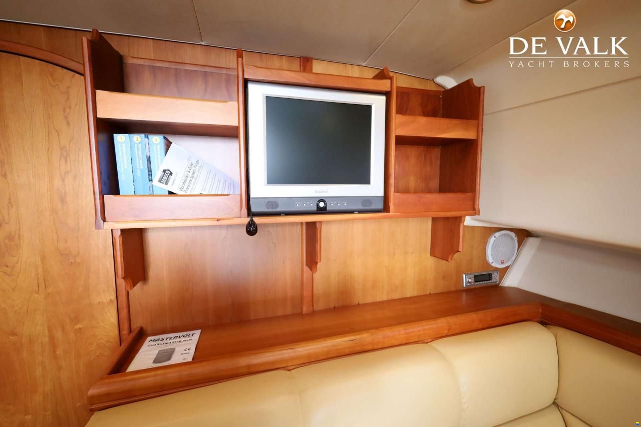 Mainship 34 Rumrunner II