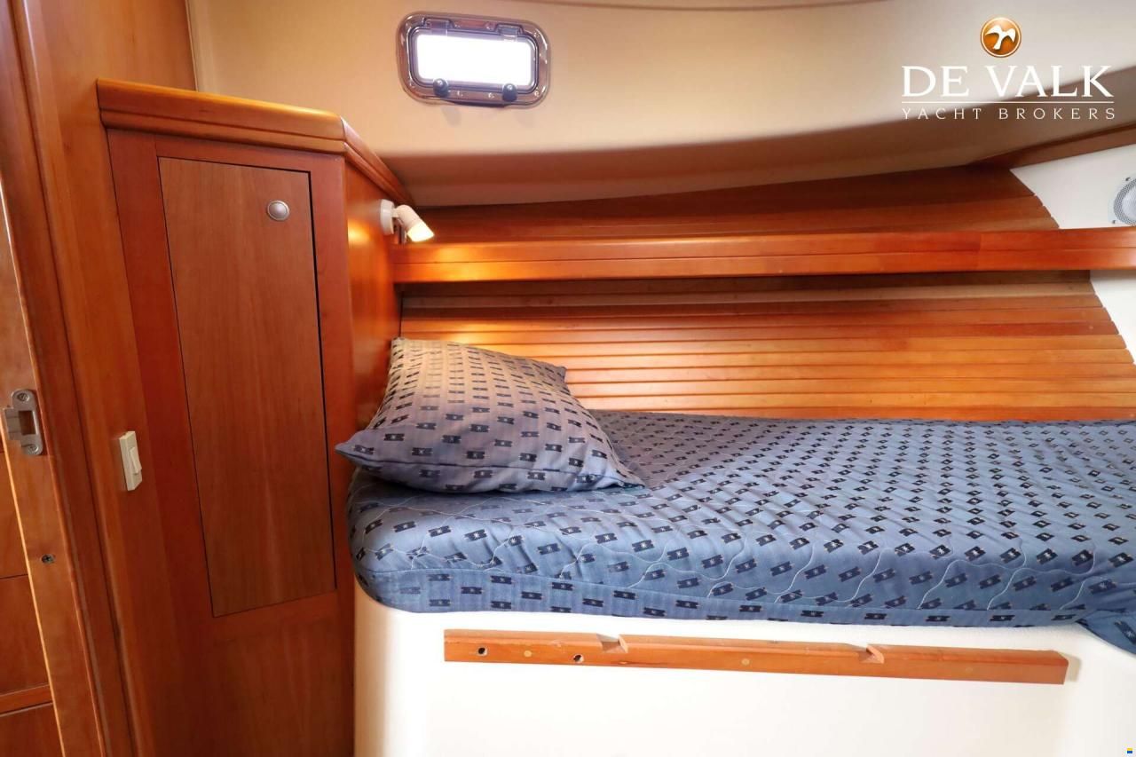 Mainship 34 Rumrunner II