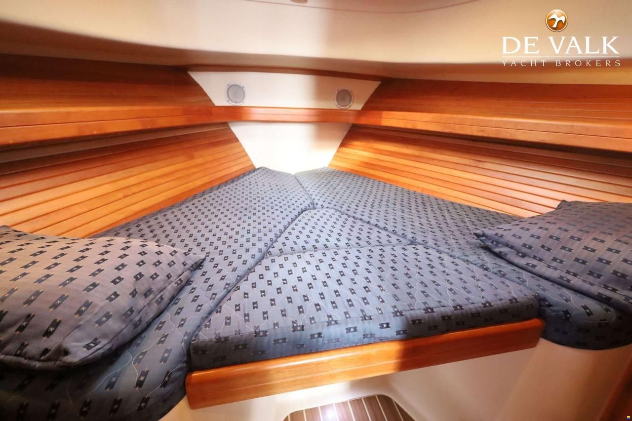 Mainship 34 Rumrunner II