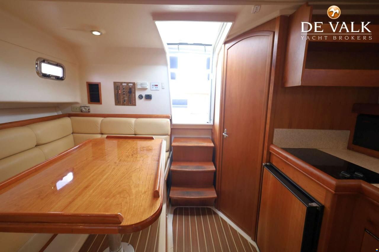 Mainship 34 Rumrunner II