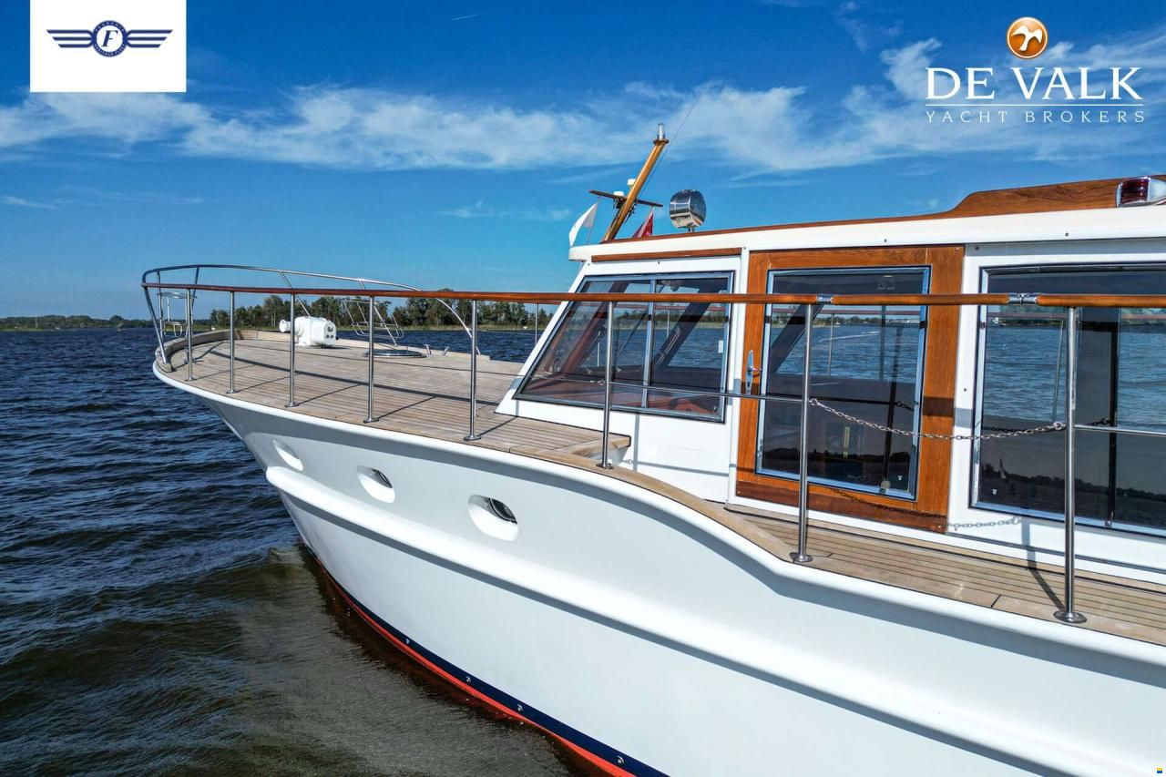 Feadship Van Lent