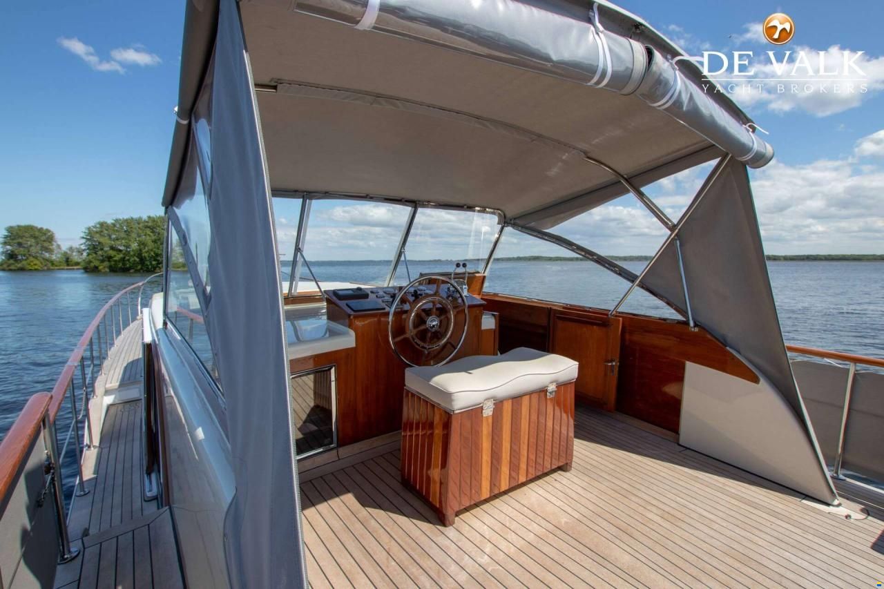Feadship Van Lent