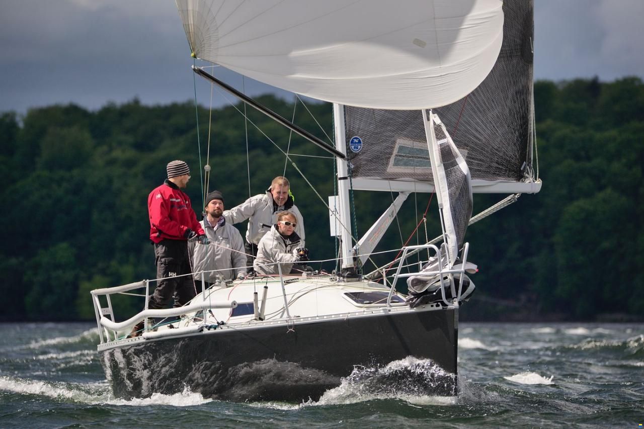 Cross-Yachts Cross 25
