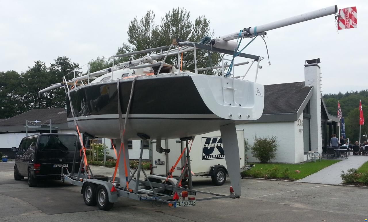 Cross-Yachts Cross 25