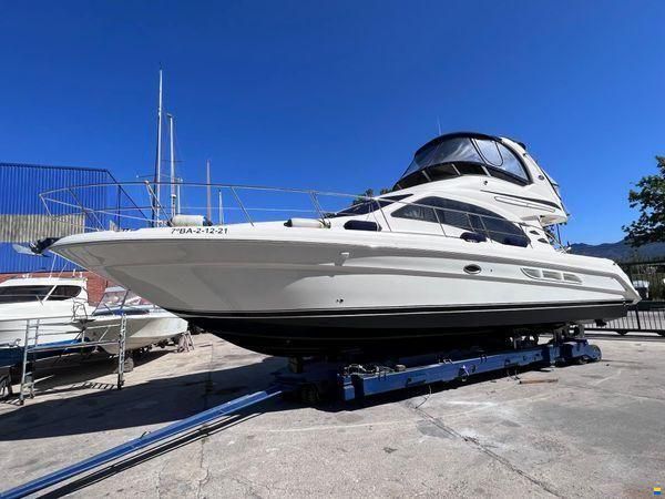 Sea Ray 455 Sedan Bridge