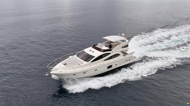 Astondoa 62 Fly