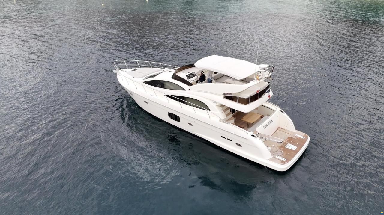 Astondoa 62 Fly