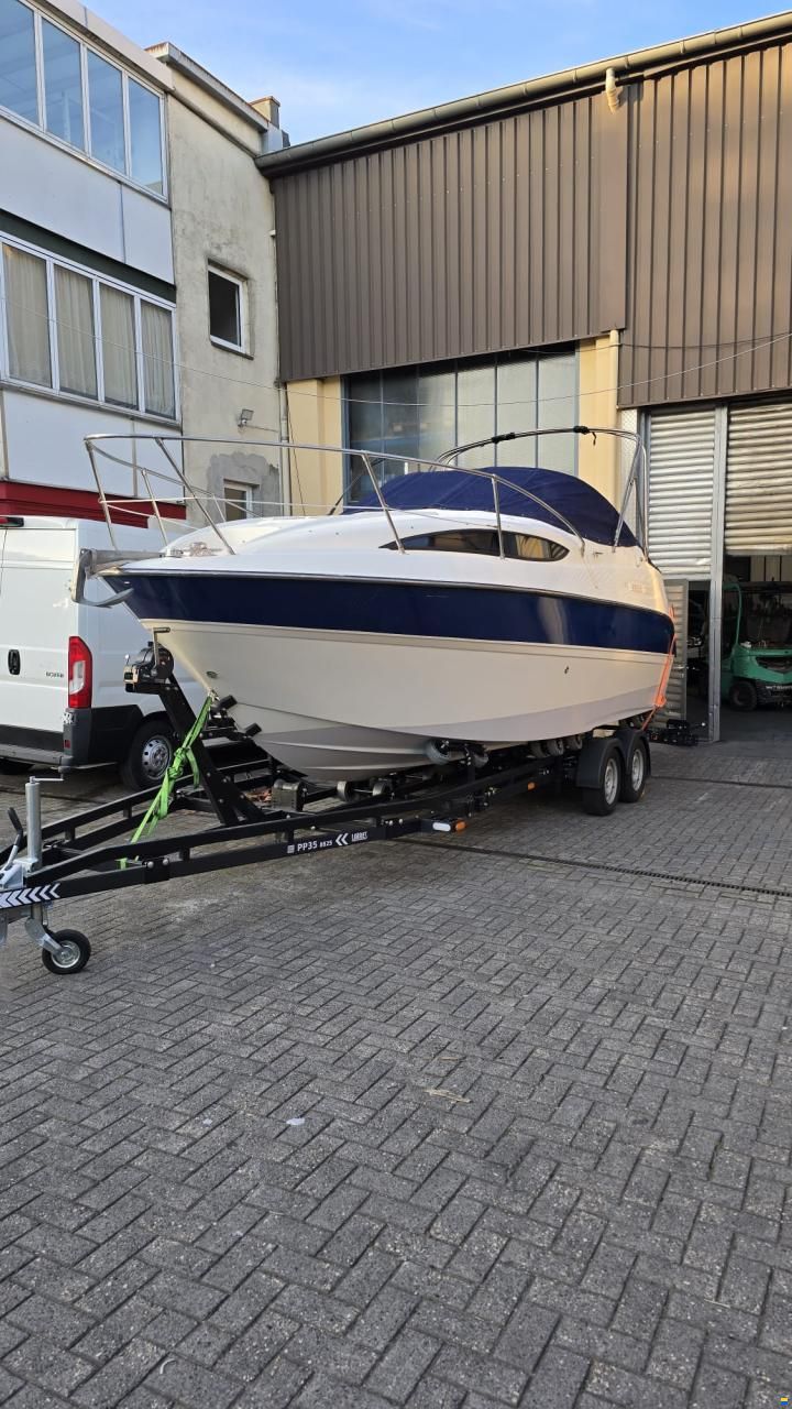Bayliner 245 SB