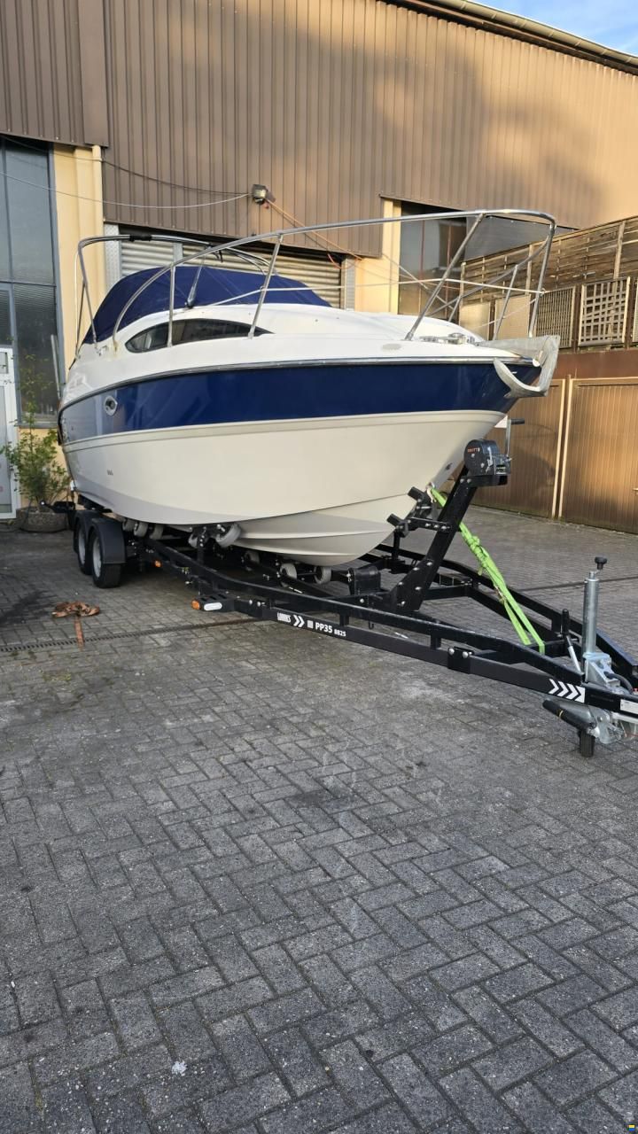 Bayliner 245 SB