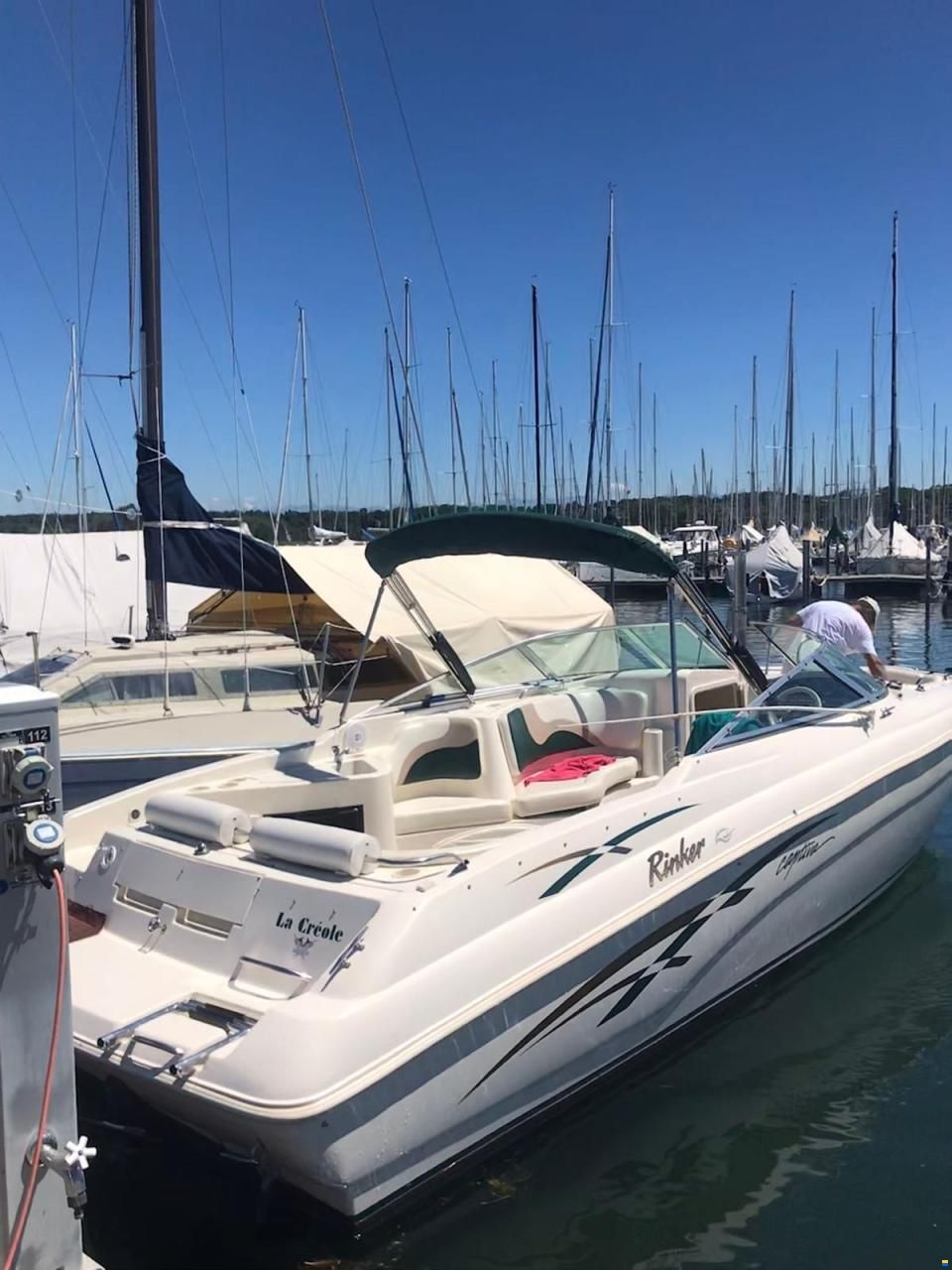 Rinker 272 Captiva Bow Rider