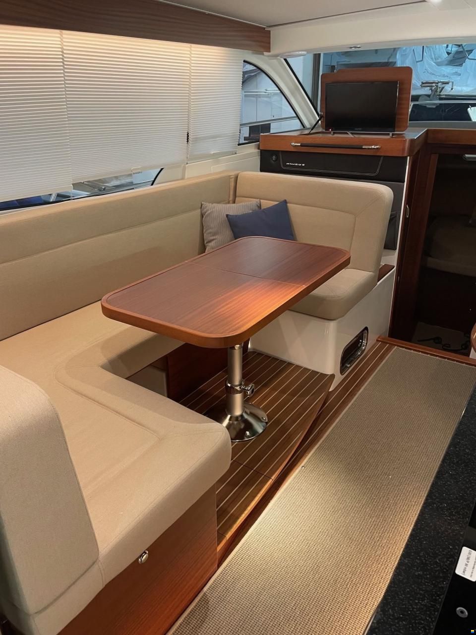 Nimbus 365 Coupe