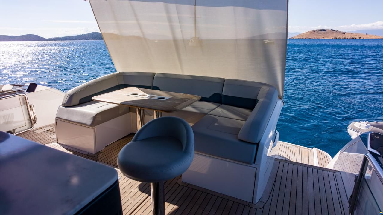 Fairline Squadron 68