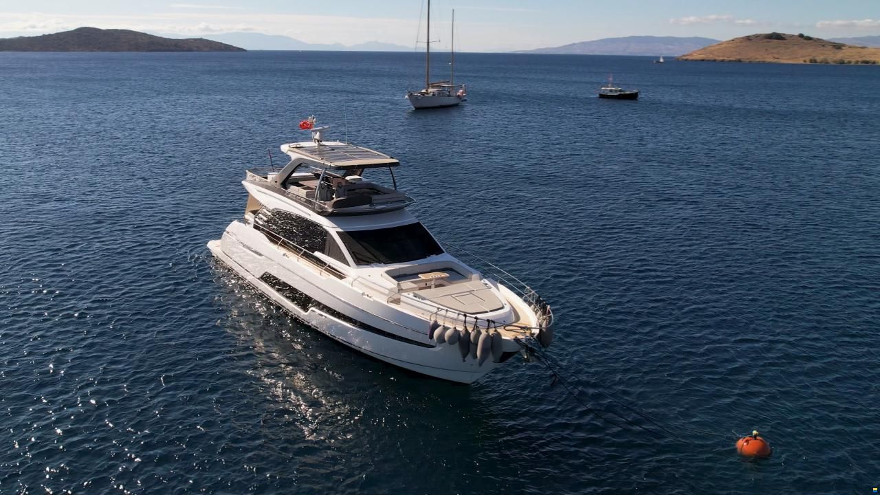 Fairline Squadron 68