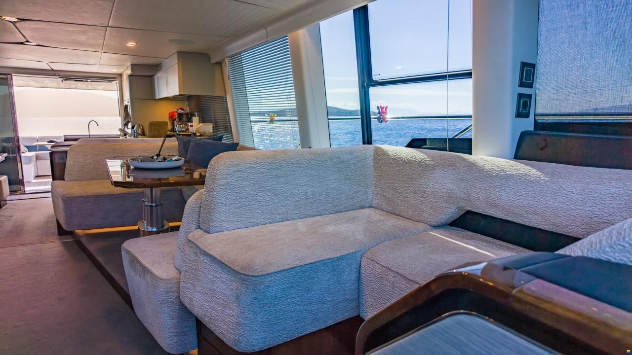 Fairline Squadron 68