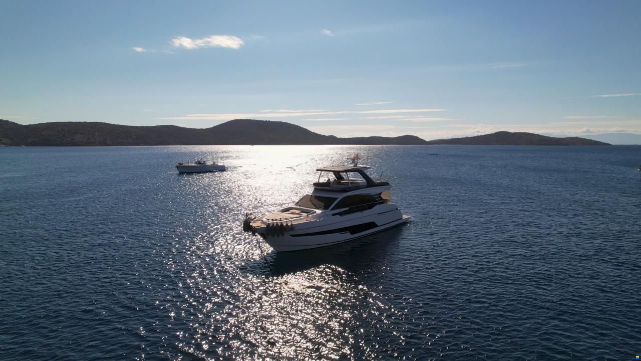 Fairline Squadron 68