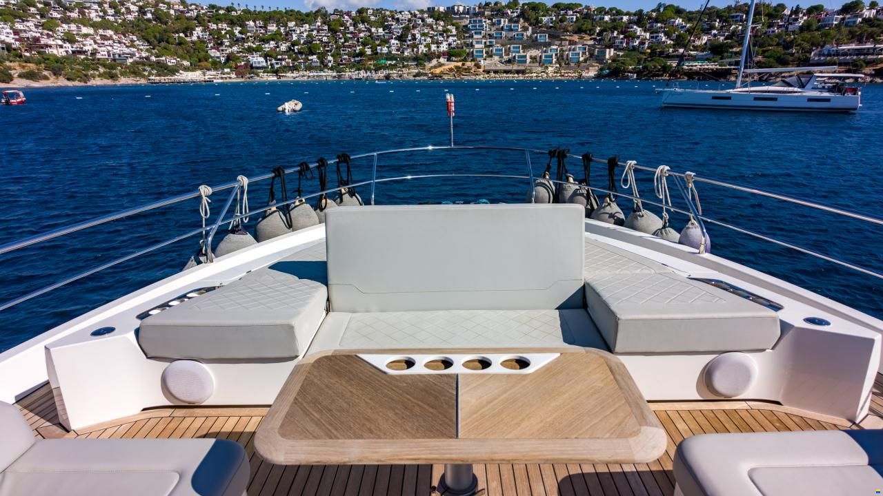Fairline Squadron 68