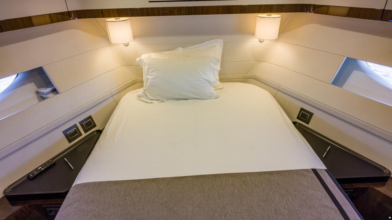 Fairline Squadron 68