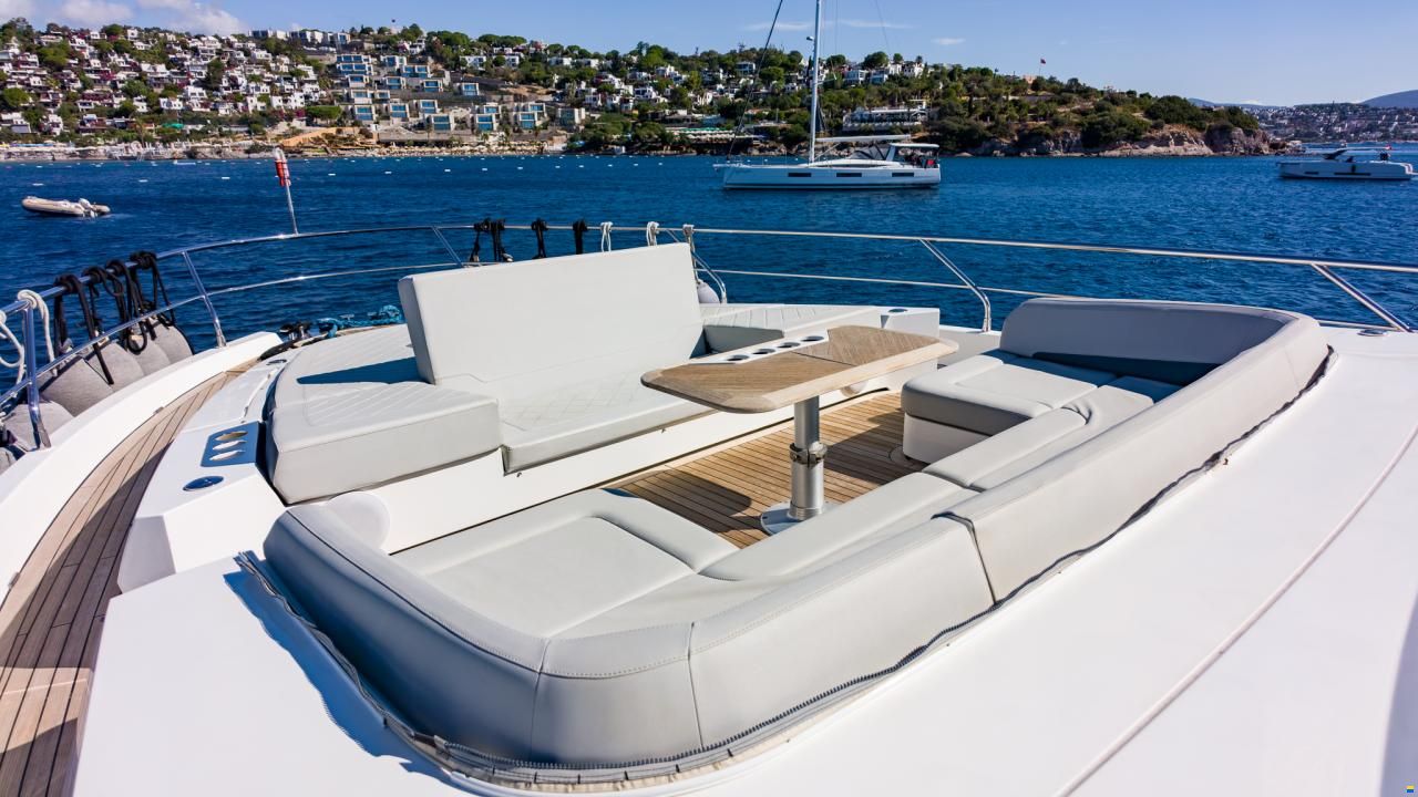 Fairline Squadron 68
