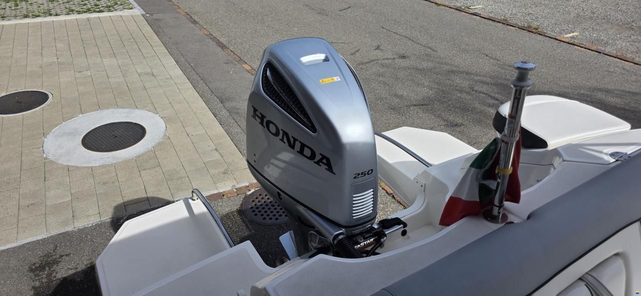 Sea Ray 240SD OB