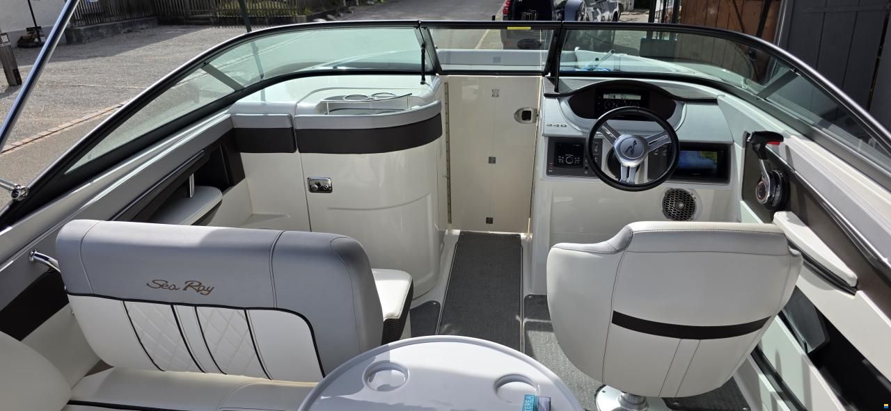 Sea Ray 240SD OB