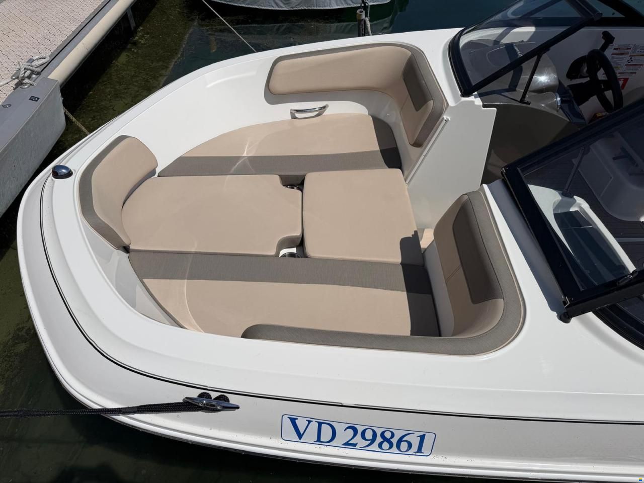 Bayliner Bowrider VR5