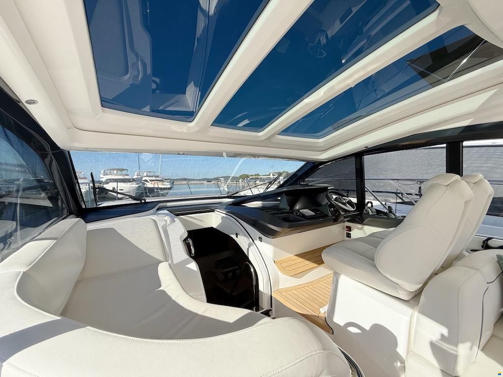 Princess V50
