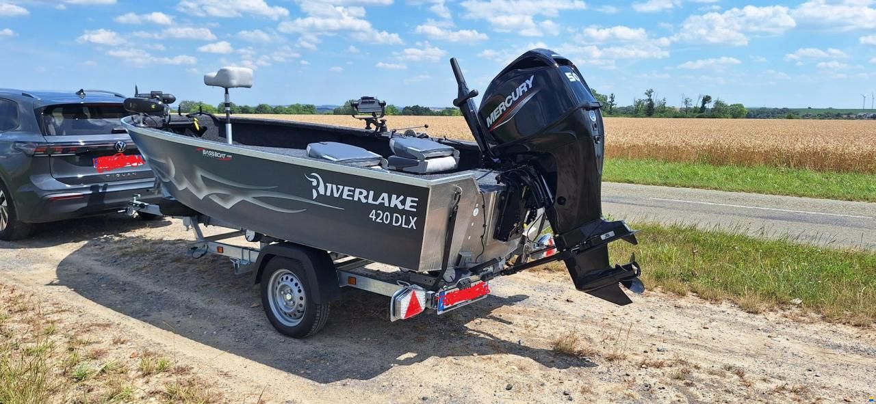 Bateau Riverlake 420 DLX