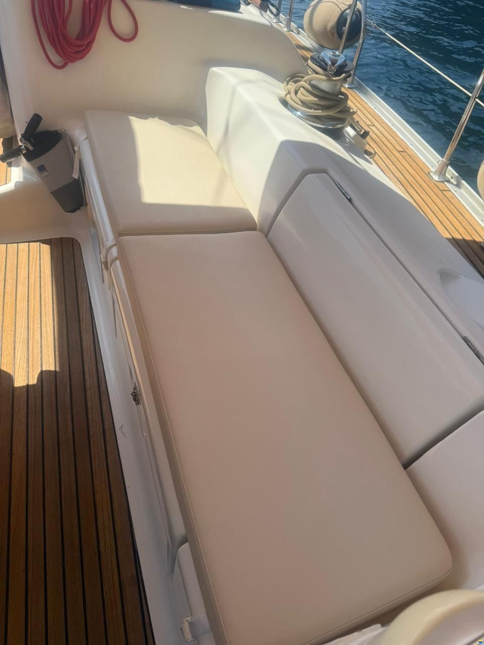 Jeanneau Sun Odyssey 43