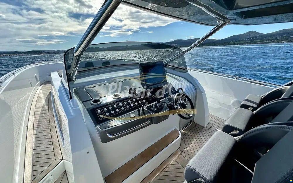 Canados Gladiator 493 Grand
