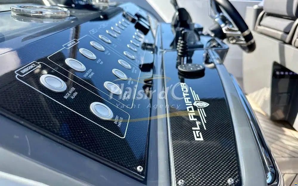 Canados Gladiator 493 Grand