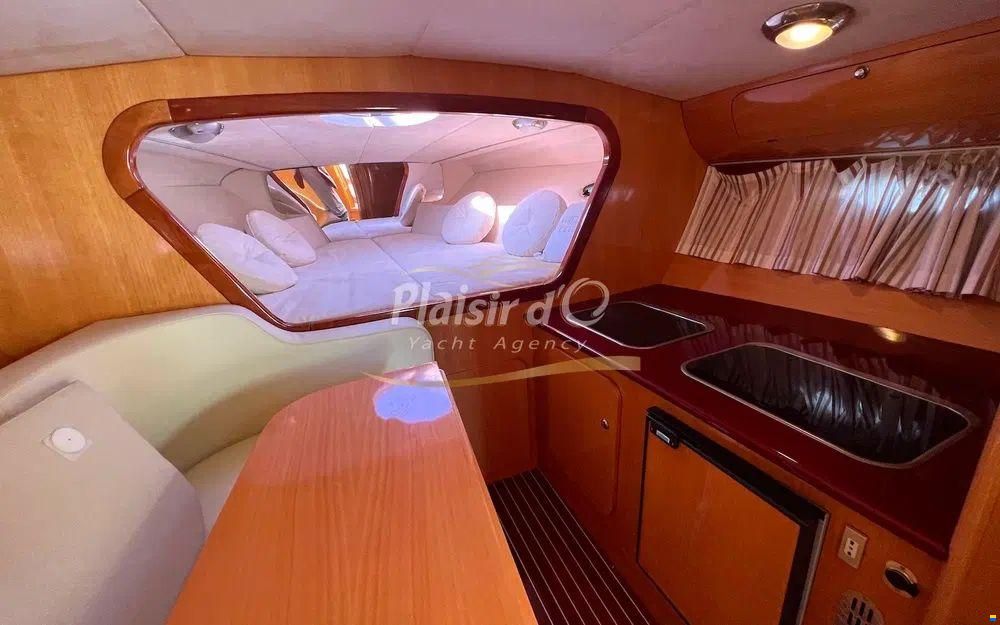 Offshore Marine Superclassic 40