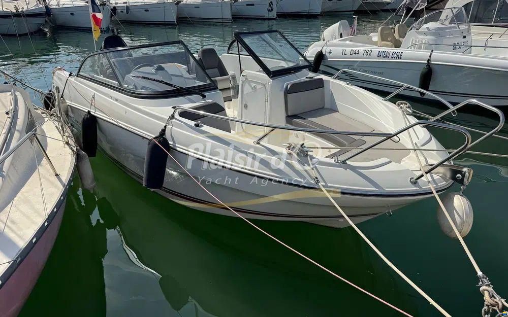 Jeanneau Cap Camarat 6.5 BR