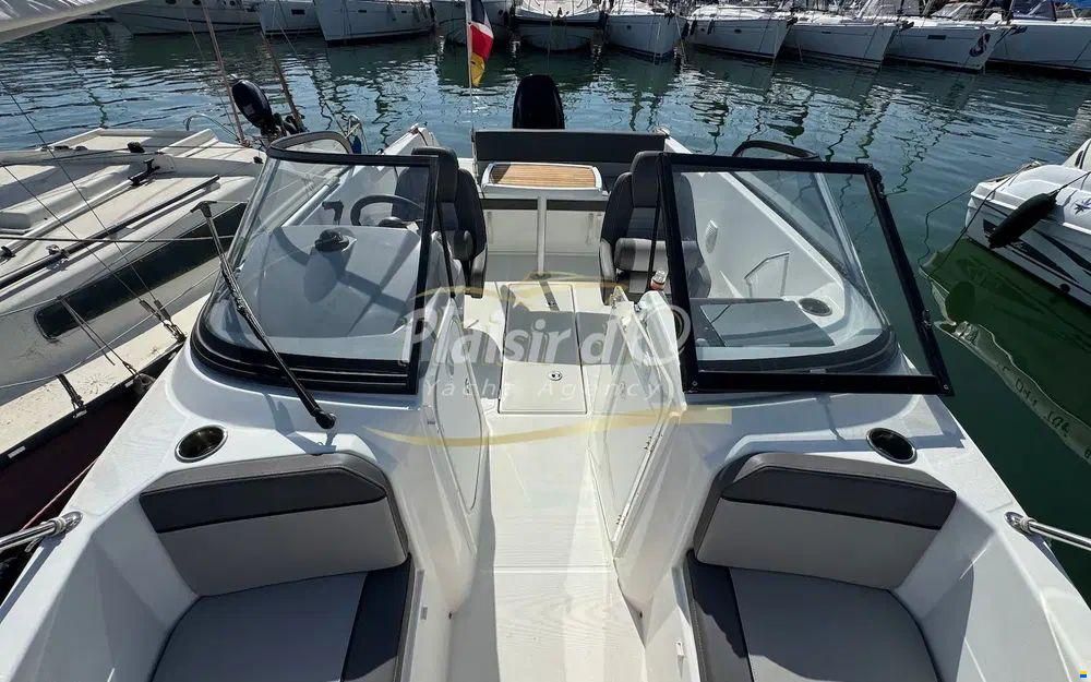 Jeanneau Cap Camarat 6.5 BR