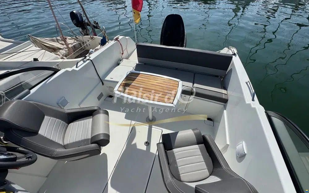 Jeanneau Cap Camarat 6.5 BR
