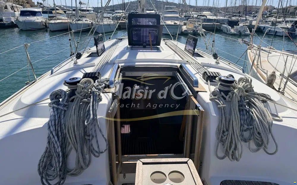 Bavaria Cruiser 37