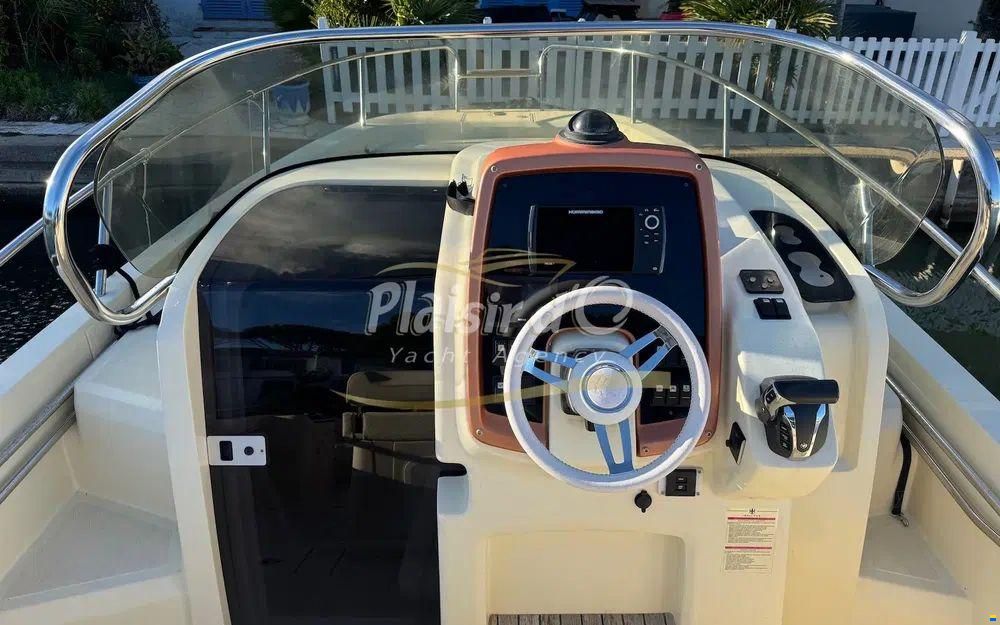 Invictus 270 CX