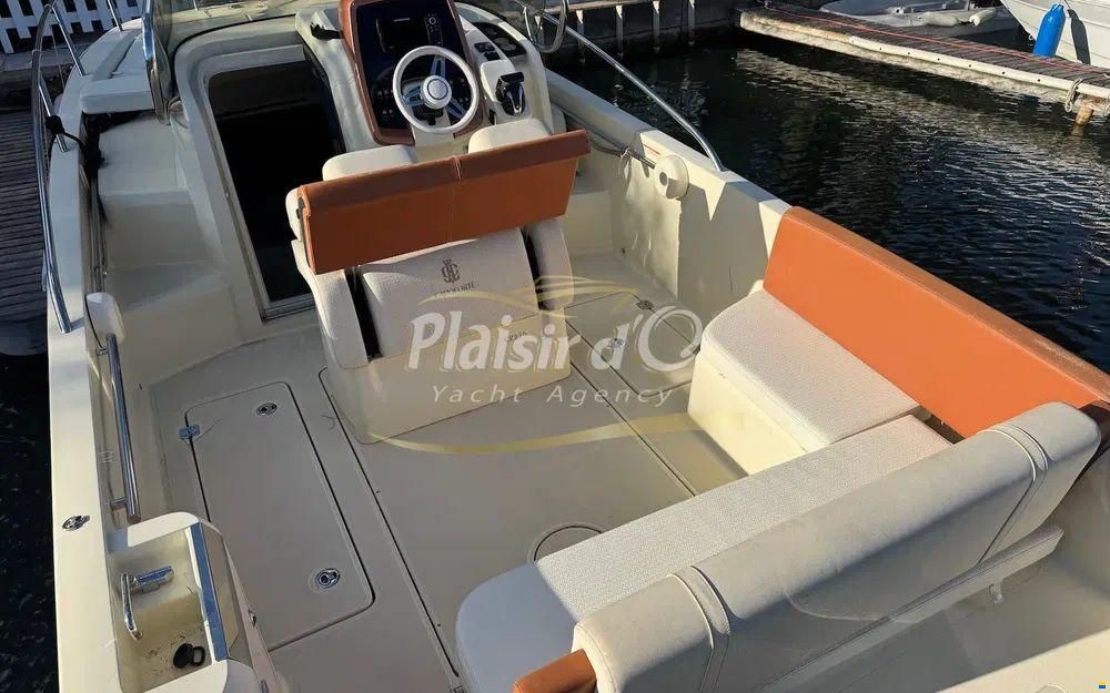 Invictus 270 CX
