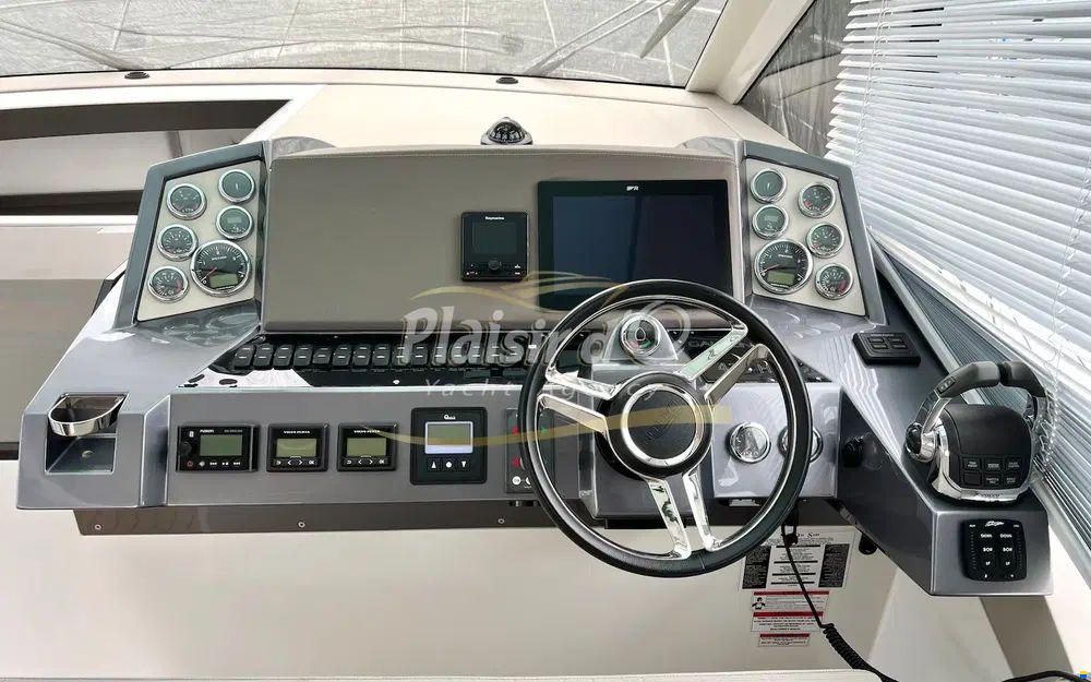 Galeon 425 Hts