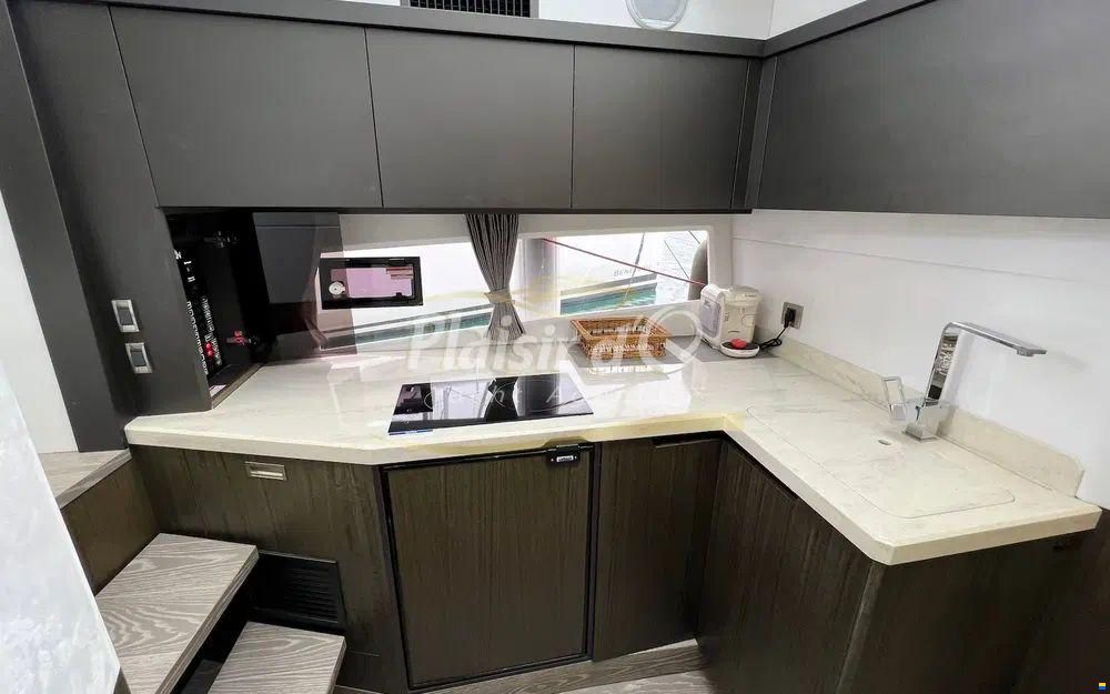 Galeon 425 Hts