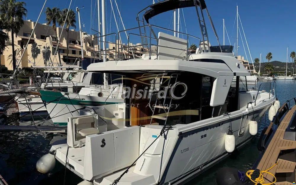 Beneteau Swift Trawler 35