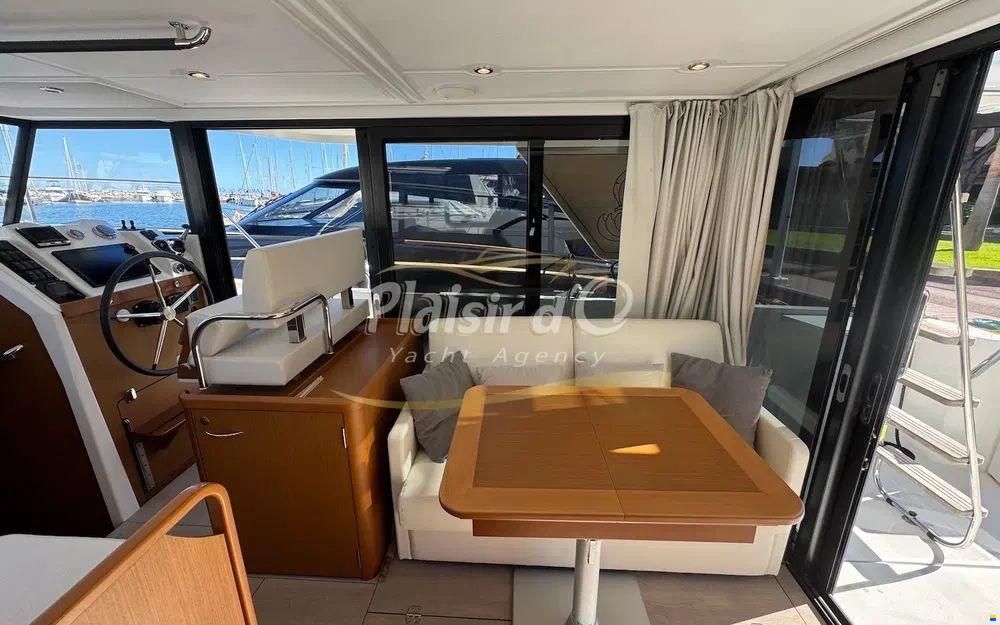 Beneteau Swift Trawler 35