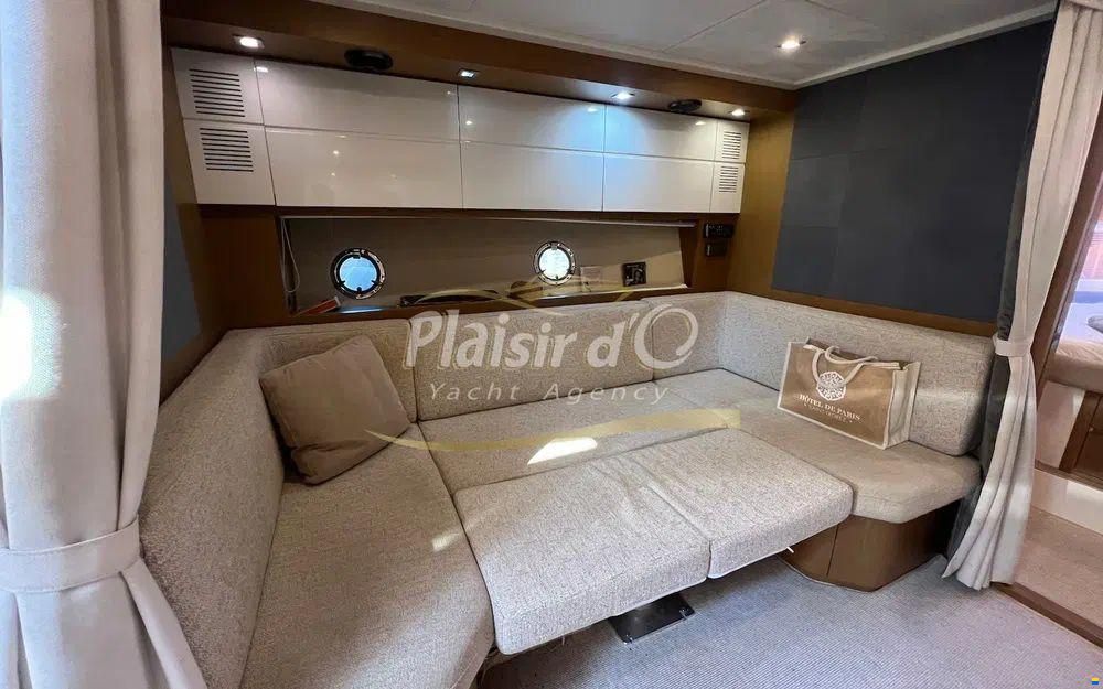 Azimut Atlantis 58