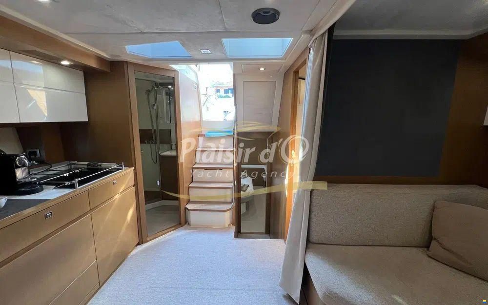 Azimut Atlantis 58