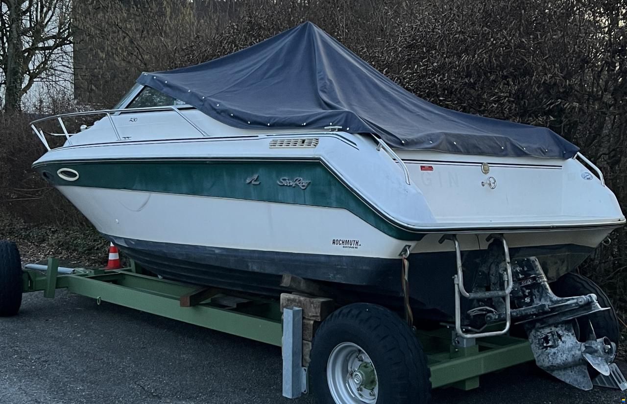 Sea Ray 230 CC