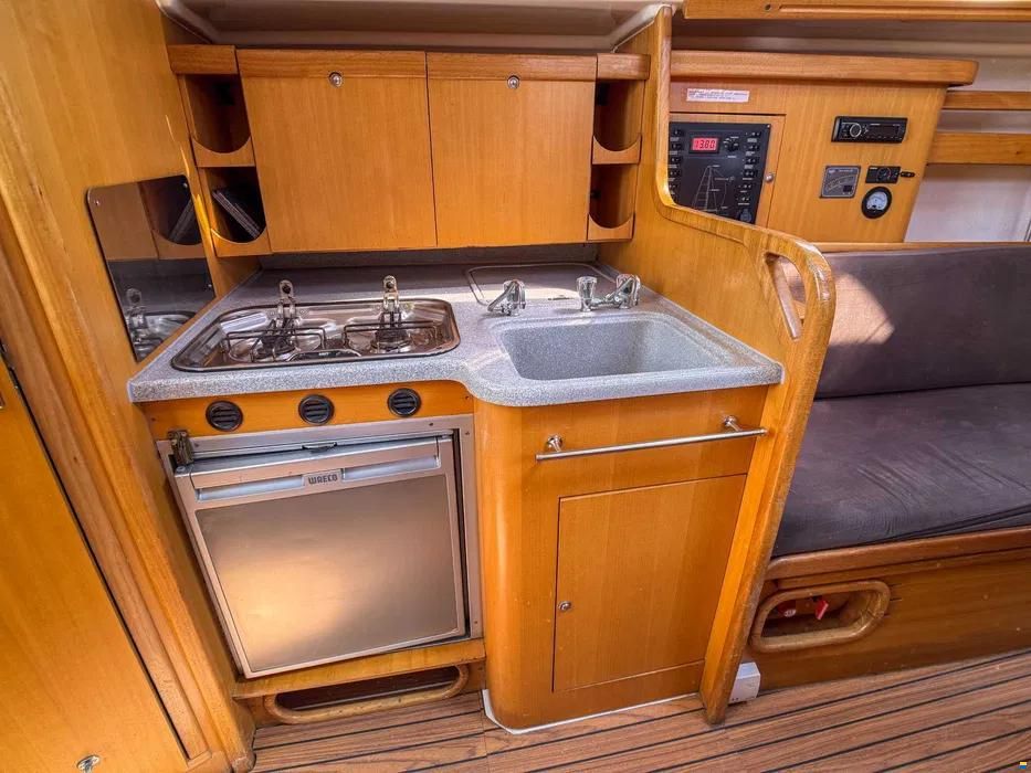 Maxus 33