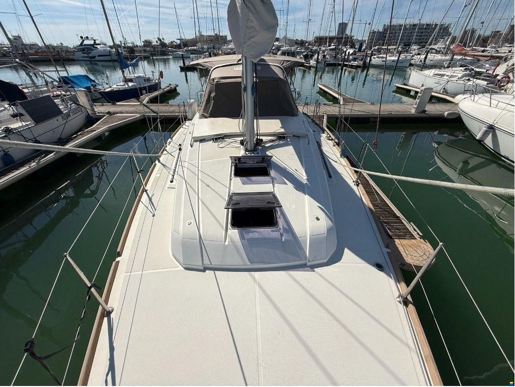Beneteau OCEANIS 38.1