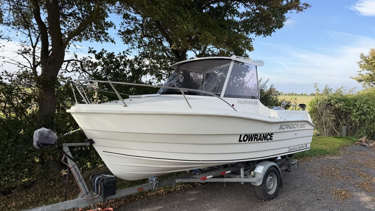 Scandica 550 pilothouse