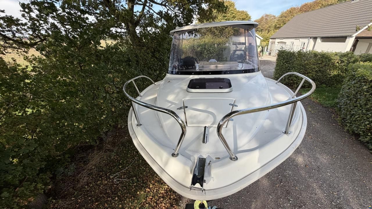 Scandica 550 pilothouse