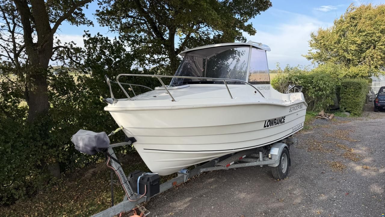 Scandica 550 pilothouse