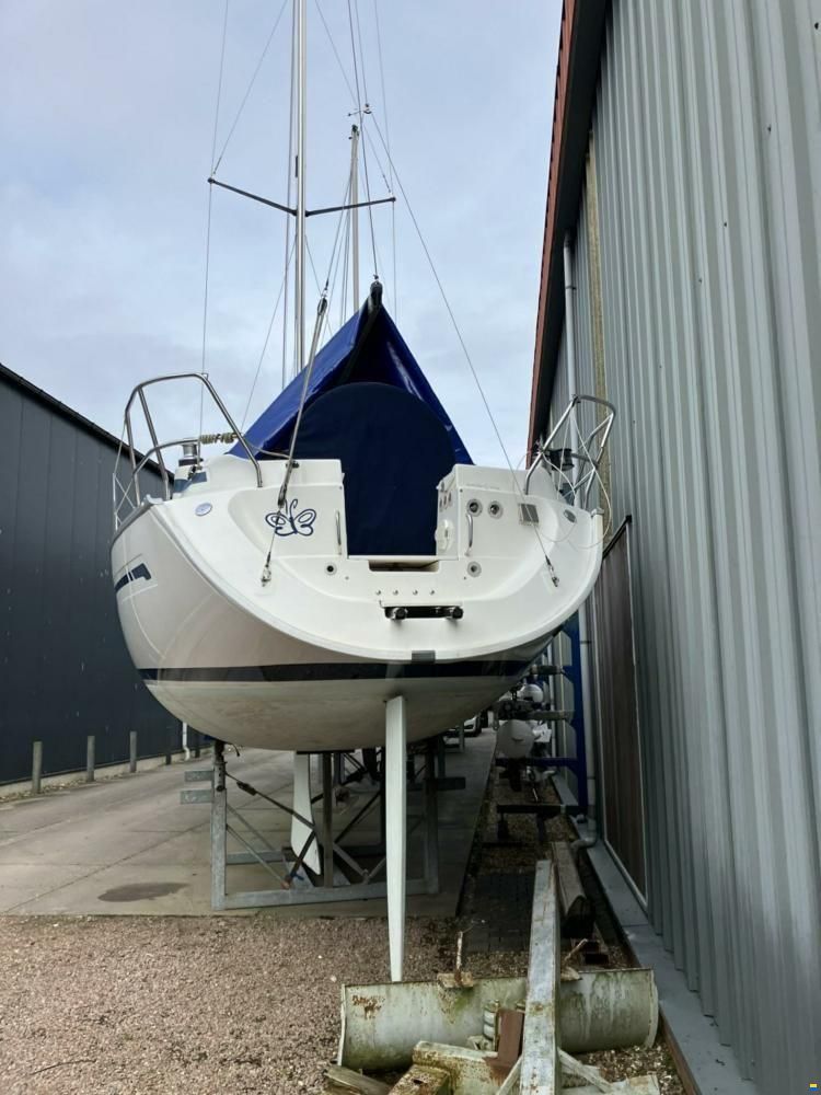 Bavaria 32